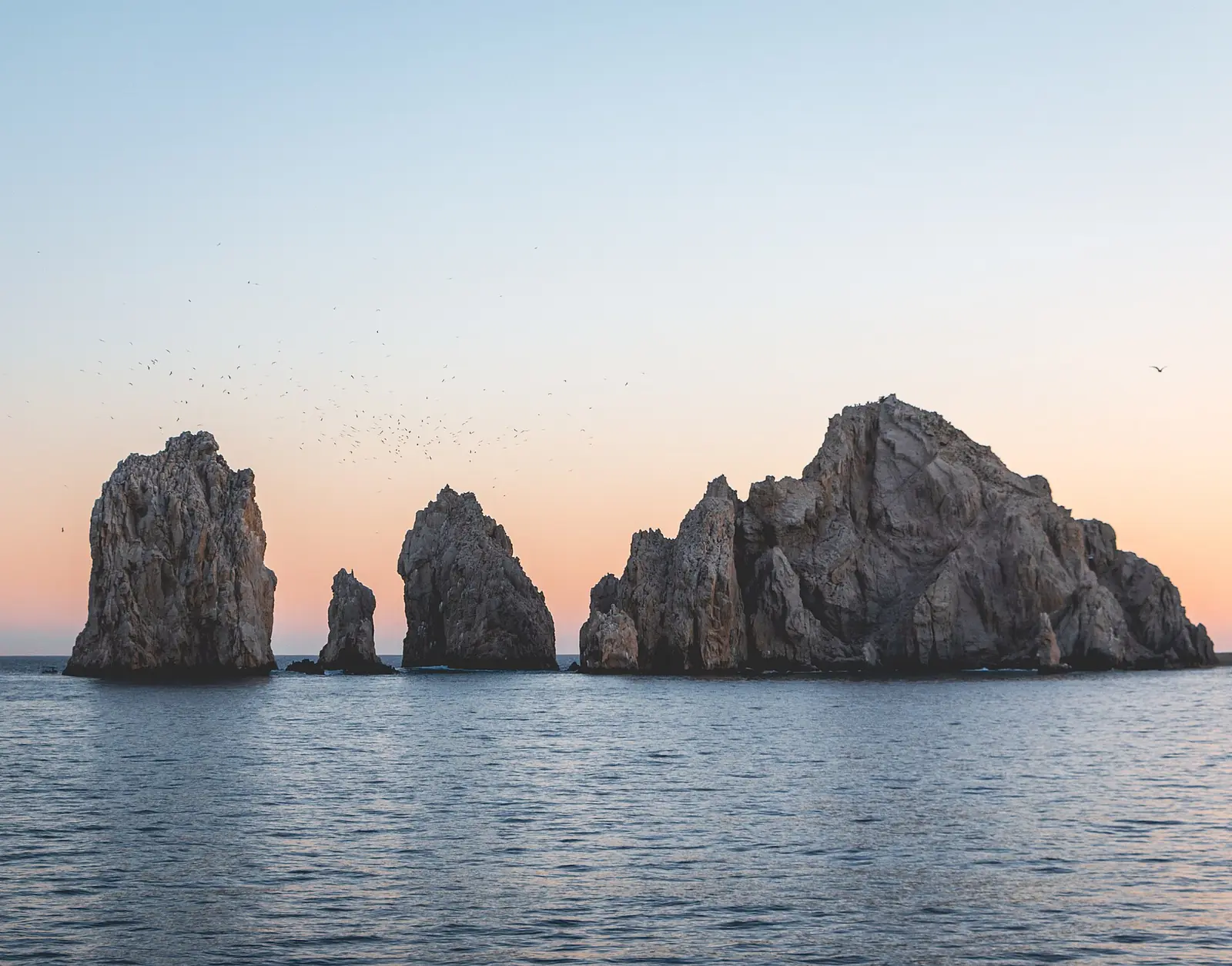 Formaciones rocosas de Los Cabos al atardecer